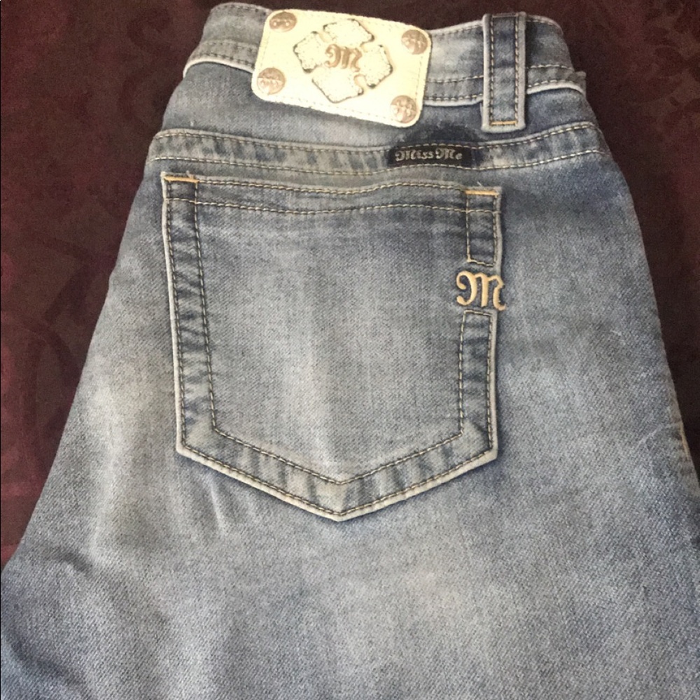 Miss Me Signature Skinny Jeans.